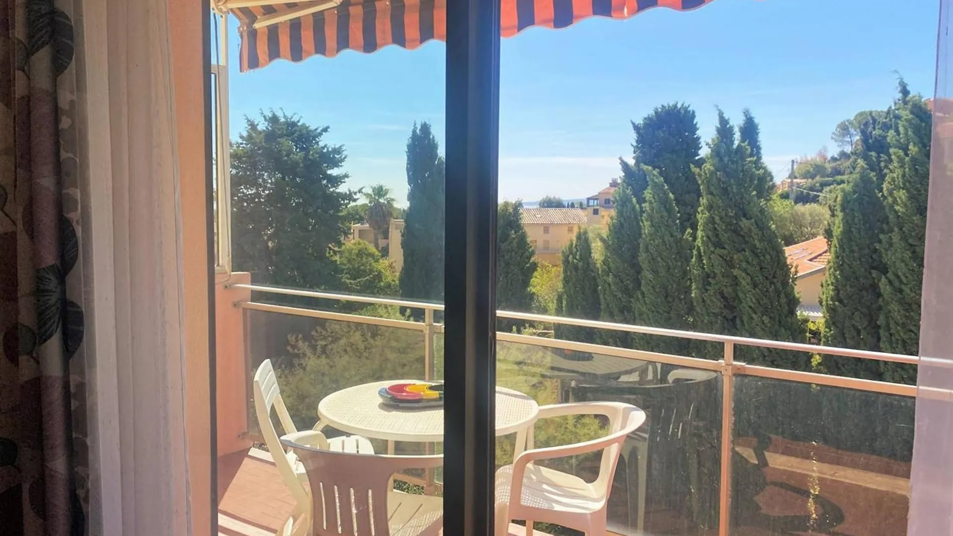 Appartement Calme, 4 Couchages, Proche Plage Et Commerces, Terrasse Exposee Sud, Parking Privatif - Fr-1-251-508 Le Lavandou